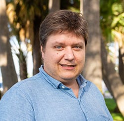Niklas Aronsson kontakt